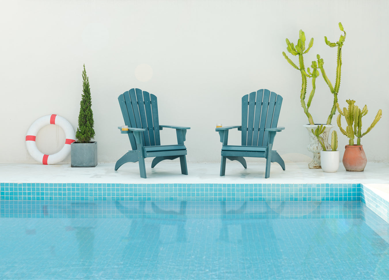 Psilvam Adirondack Chair, Oversized Poly Lumber Fire Pit Chair with Cup Holder, 350Lbs Support Patio Chairs for Garden, Weather Resistant Outdoors Seating, Relaxing Gift for Father & Mother